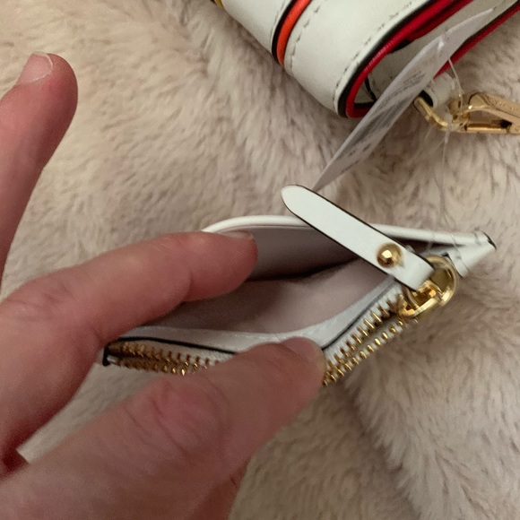 Michael Kores🌈NWTs🌈Whitney rainbow trim wallet - Picture 12 of 16